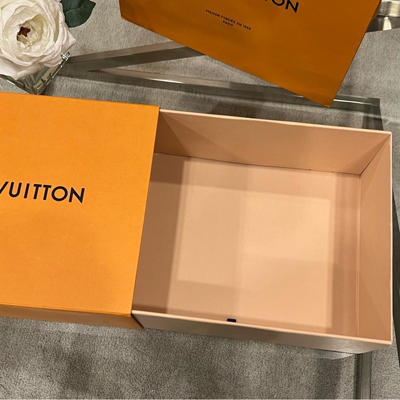 Louis Vuitton Drawer Gift Box Set - Picture 6 of 12